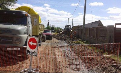 Finaliz� la obra de gas en Villa Aurora Este