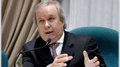 Peralta cree que para salir de la crisis en Santa Cruz, hay que subir regal�as de YPF