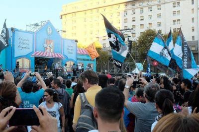 En el acto de la CTA, Yasky llam� a un nuevo paro general