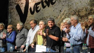 Triunvirato de la CGT: uno habl�, otro lleg� justo y el tercero no fue