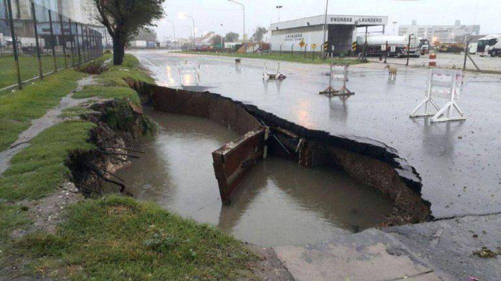 OSSE y Arroyo Del Barco: temen p�rdidas de vidas si hay m�s inundaciones