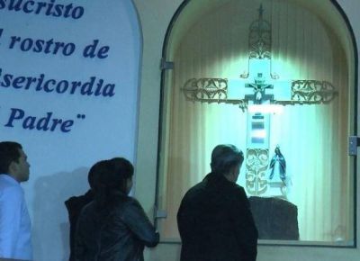 El Gobernador le rindi� homenaje al Cristo de la Quebrada