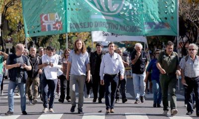 Desde la escuela itinerante, las CTA advirtieron sobre otro paro nacional