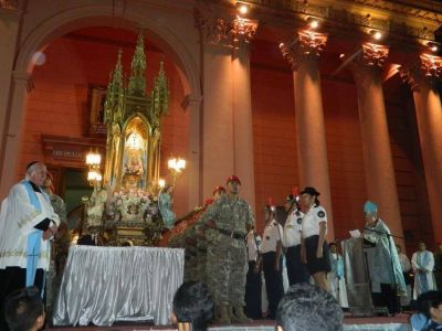 Una multitud particip� del cierre de las fiestas de la Virgen del Valle