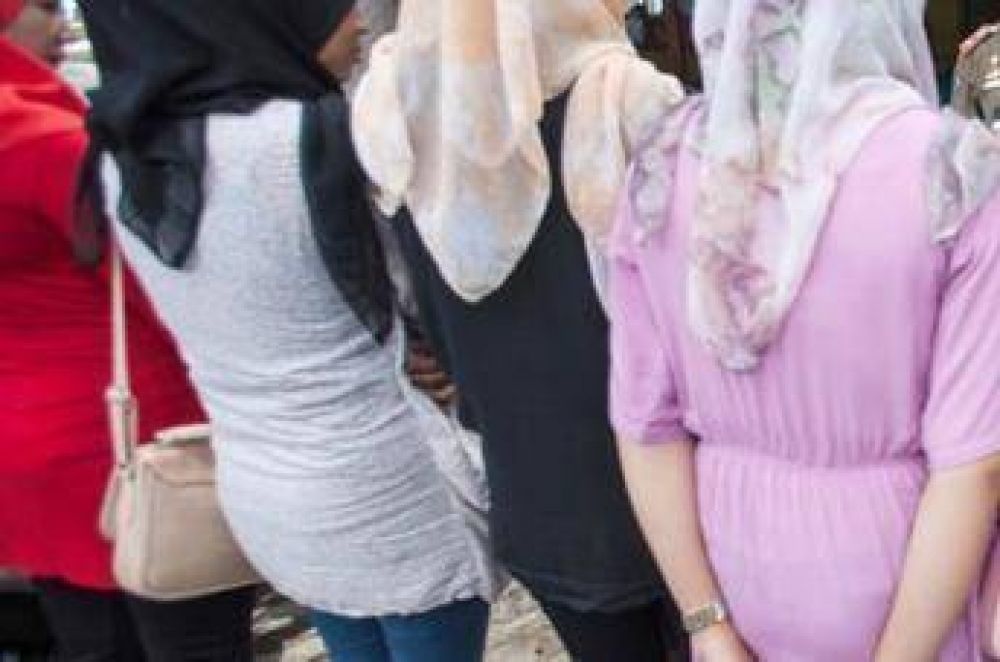 L�deres musulmanas emiten edicto religioso contra matrimonio de ni�as en Indonesia