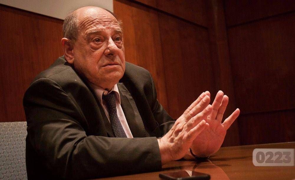 El Zorro 1 pide uni�n pero..., 300 lucas para la cochera y m�s alquileres