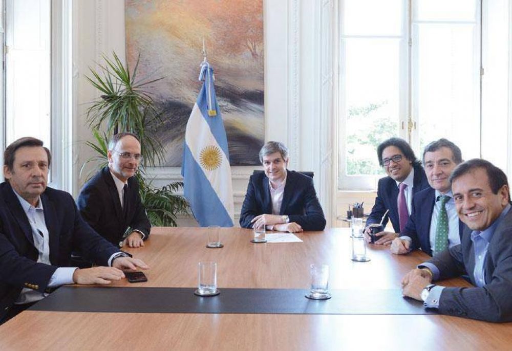 Un desaire a Angelici y a Carri�, y un espaldarazo para los Newman Boys