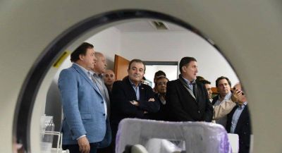 Pesatti: �el tom�grafo salda una viej�sima deuda con la comunidad rionegrina�