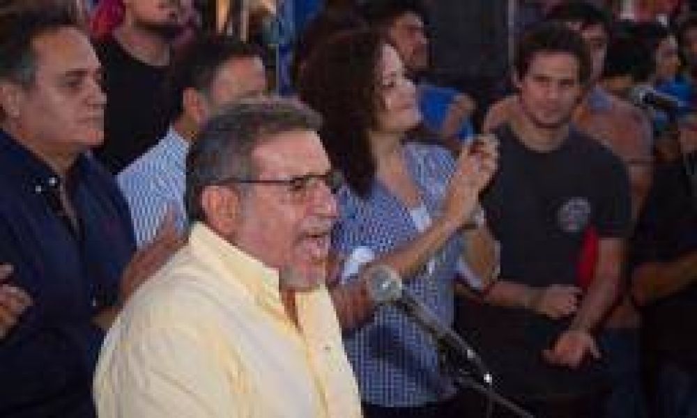 Para Beder, el macrismo �hizo explotar� la tarifa de energ�a