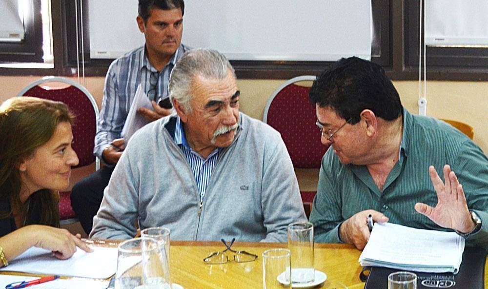 Alambrados quemados: �El gobierno pondr� los materiales y el productor la mano de obra�
