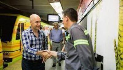 El Gobierno de la Ciudad quiere que el subte funcione de 5.30 a 23.30