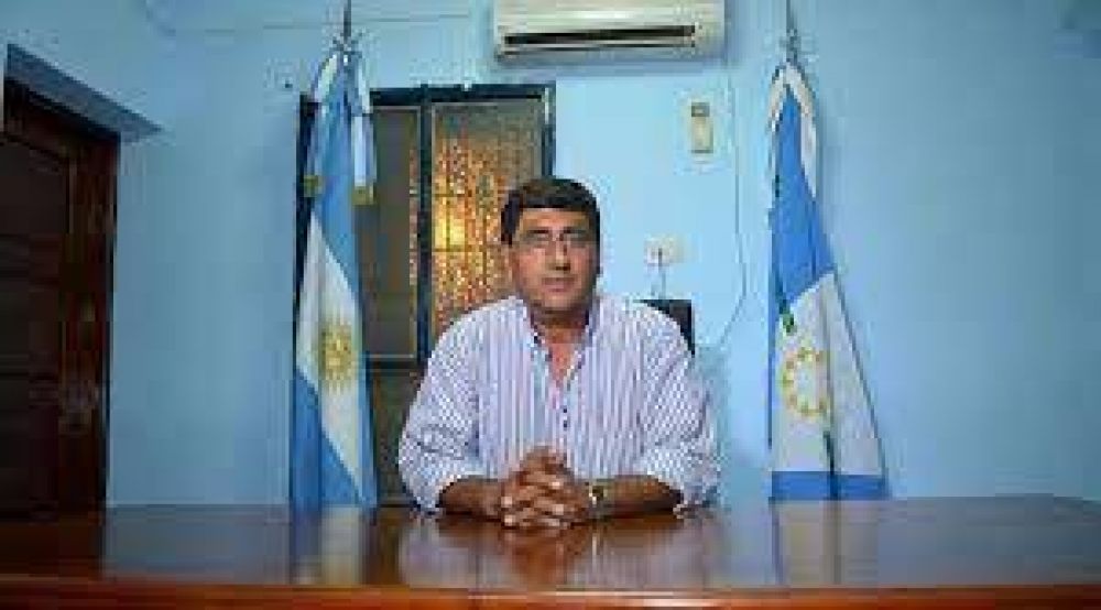 El intendente de Pern desminti al ministro Jorge Gonzlez, agradeci a Insfrn y ratific que no pagar aumento de sueldos municipales