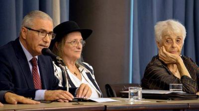 La Iglesia recibi� testimonios sobre los 70
