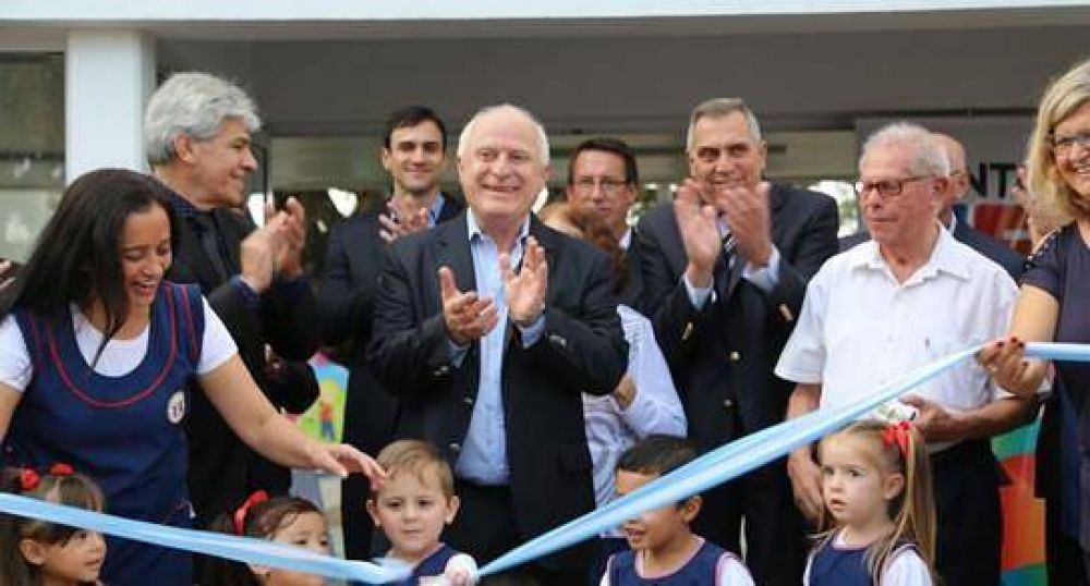 Lifschitz inaugur� el nuevo edificio del Jard�n de Infantes de San Javier