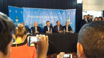 Corral, Lifschitz y Macri inauguraron el Metrof�