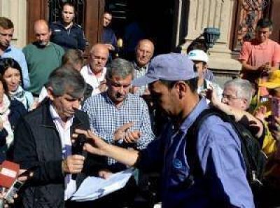 El petitorio que los trabajadores de SanCor entregaron al intendente