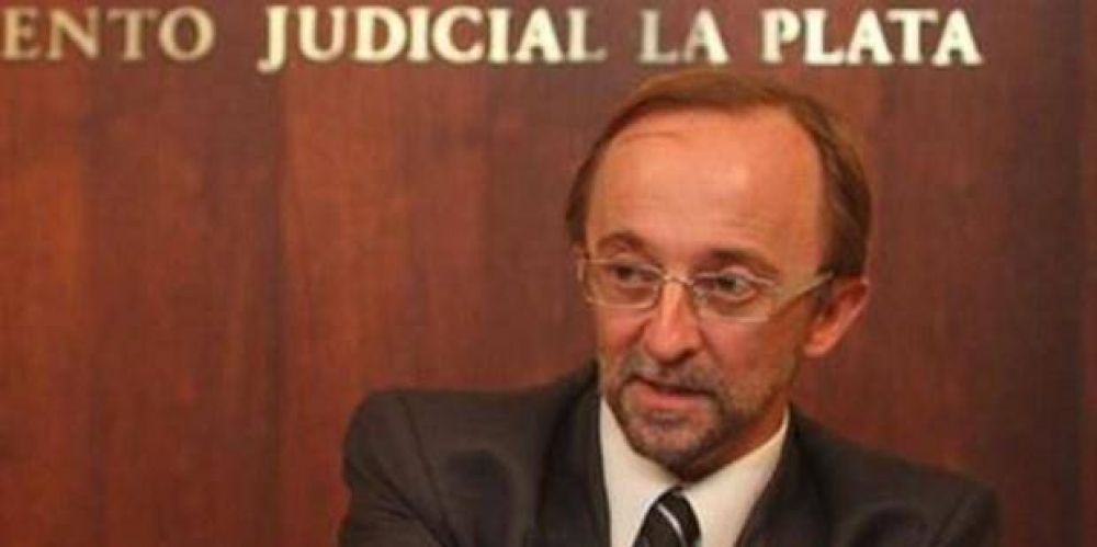 Intentaron matar al Fiscal que investiga la recaudaci�n ilegal de la polic�a bonaerense