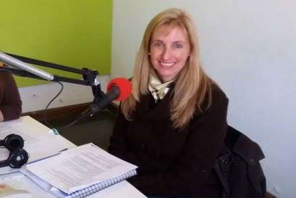 Laura Tenca dijo que la semana que viene podr�a volver el transporte escolar. Aumentaron un 30 % el SAE