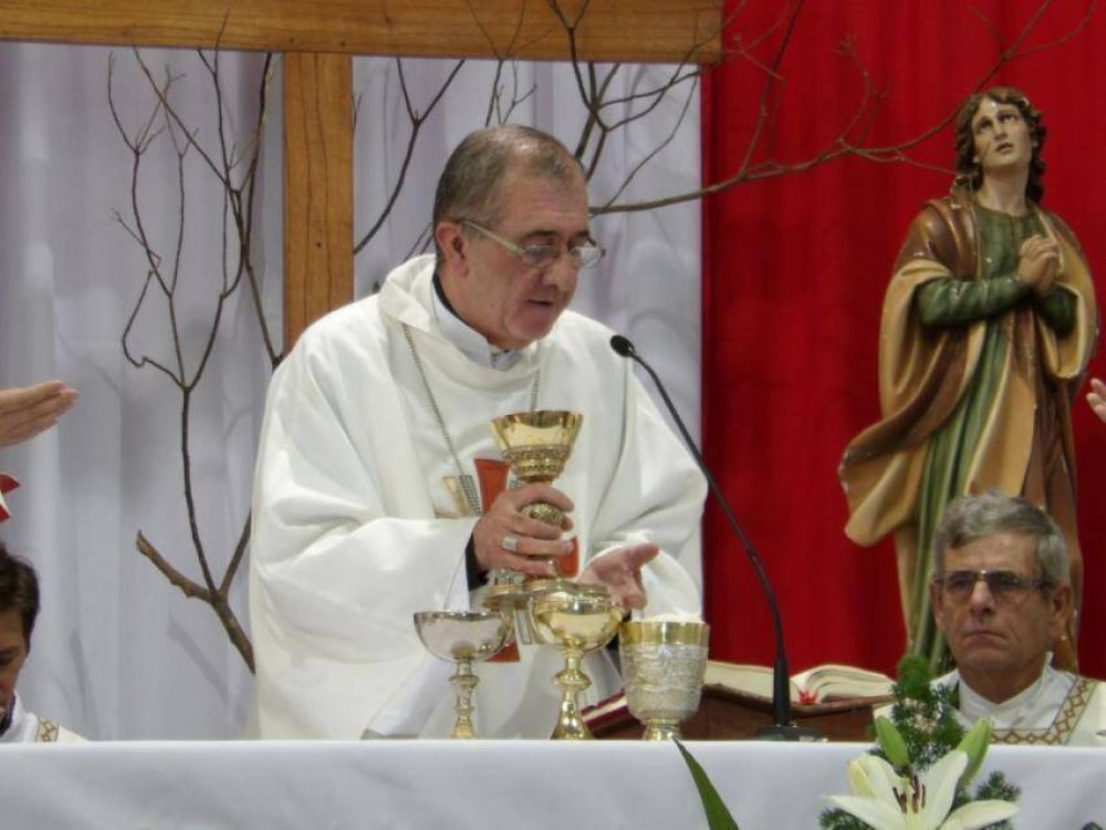 Mons. Mart�nez explica las razones de la campa�a sobre el sostenimiento de la Iglesia