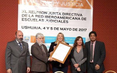 Bertone pidi� �construir una justicia r�pida, efectiva y confiable�