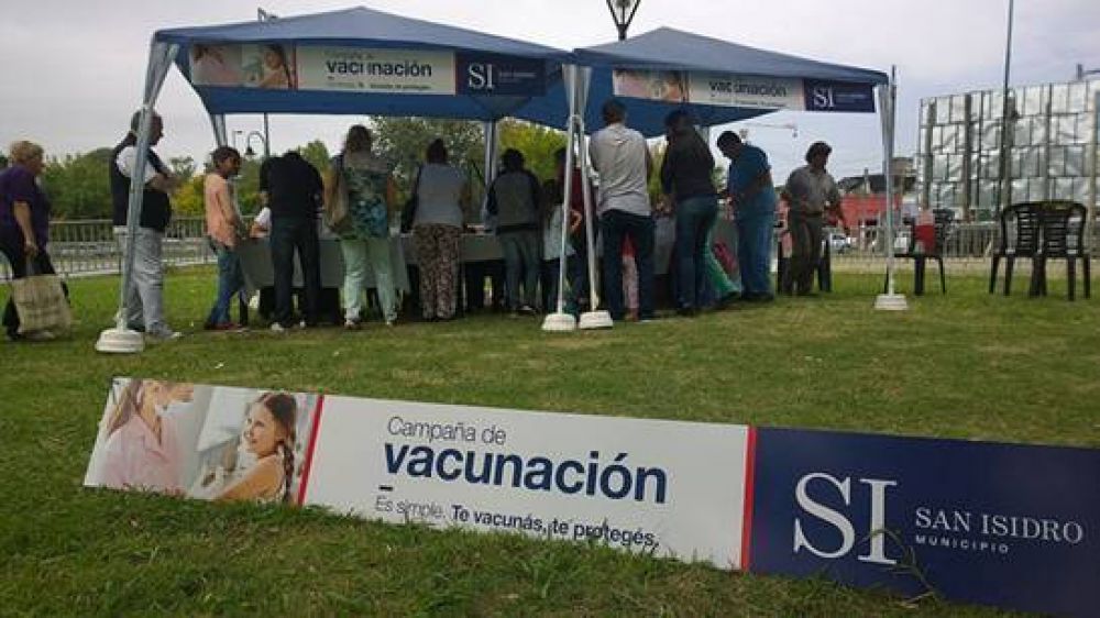 Sigue la campa�a de vacunaci�n antigripal en la v�a p�blica