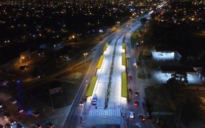 Mauricio Macri y Mar�a Eugenia Vidal inauguran el Metrobus de La Matanza