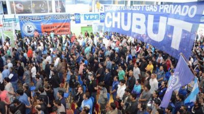 El Sindicato de Petroleros Privados de Chubut cruz� al l�der de Camioneros provincial, Jorge Taboada