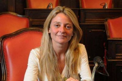 Senadora juninense recupera su identidad radical y deja el bloque del Frente Renovador