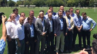 El Gobierno present� un sistema para premiar a los mejores municipios
