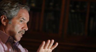 Sol� pidi� la renuncia de Bressi
