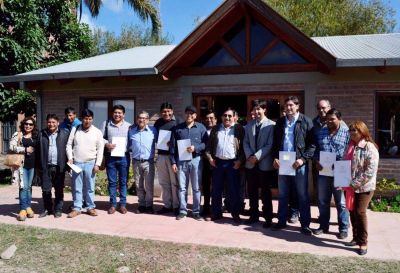Descentralizaci�n para fortalecer municipios