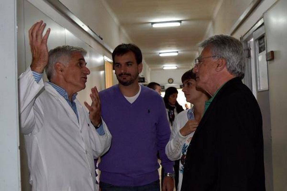 Galmarini y Ferraro visitaron el Hospital Cetr�ngolo de Florida