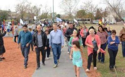 Cascallares recorri� obras en Glew