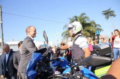 Insaurralde y Ritondo inauguraron nueva base de Polic�a Local en Albertina