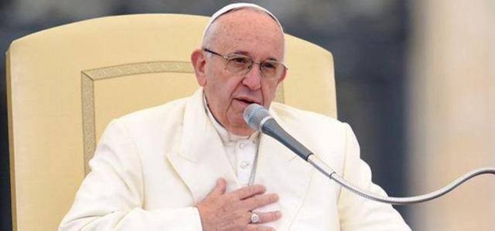 Francisco pidi� a nuevos sacerdotes que 