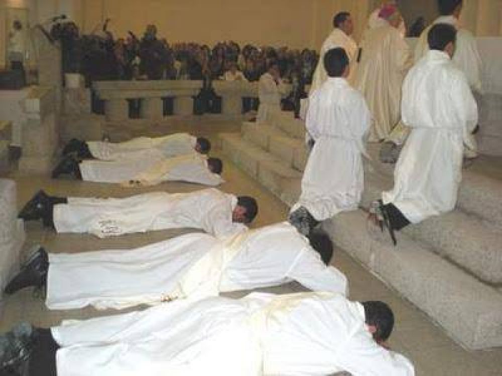 Mons. Arancedo llam a rezar por ms vocaciones sacerdotales