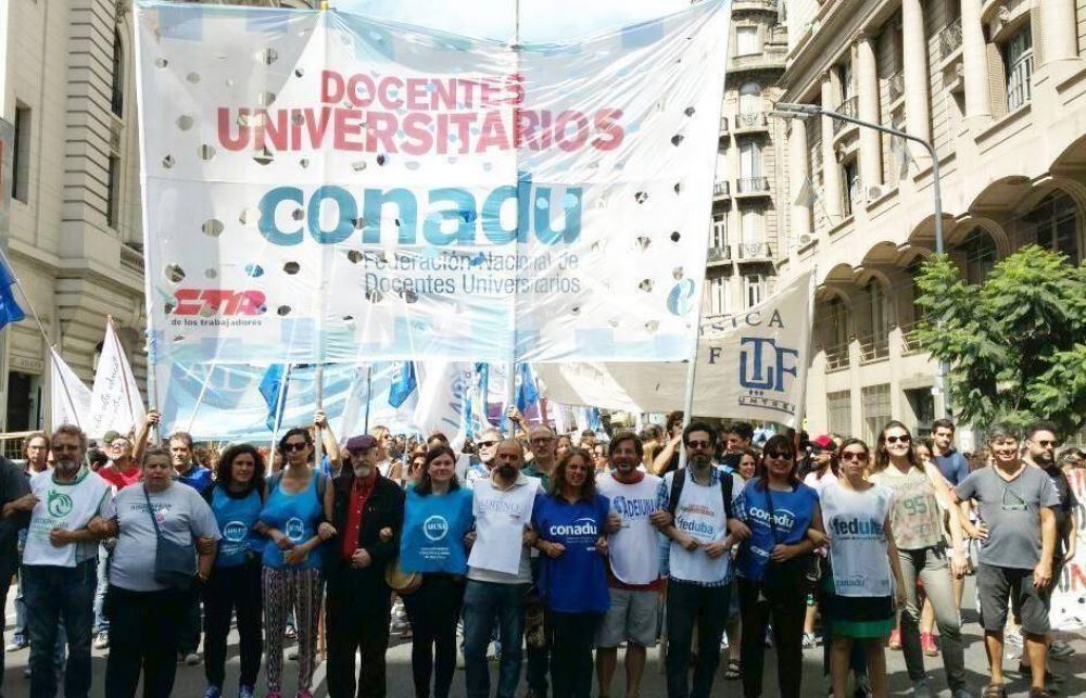 Desde hoy y hasta el viernes habr� paro de los docentes universitarios