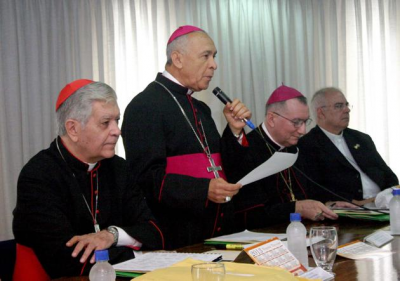 El Episcopado venezolano pide cumplir Constituci�n, no reformarla