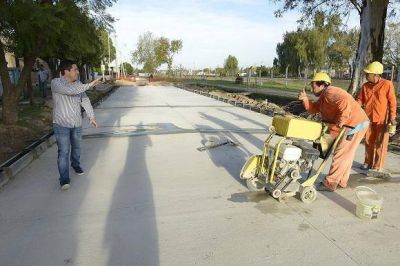 Pavimentaci�n y obra hidr�ulica en Tierras Altas