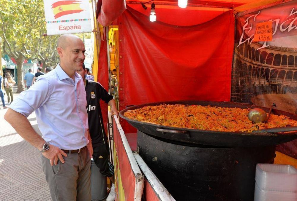 En San Fernando, finaliz� otra exitosa edici�n de la Feria de las Colectividades