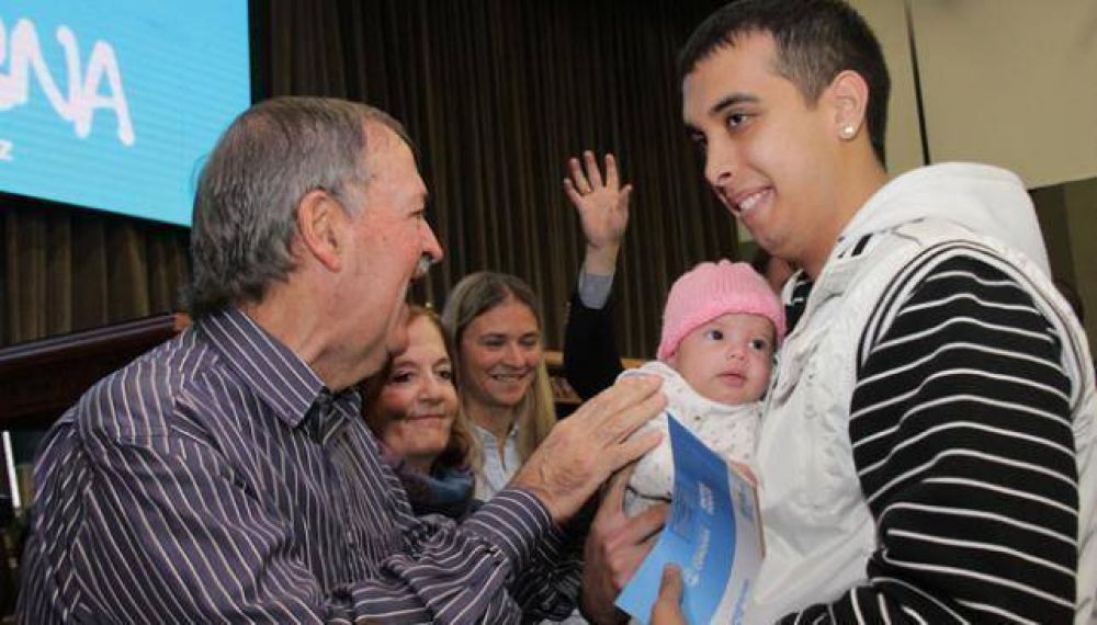 Elevan a $ 30.000 los cr�ditos del plan Vida Digna