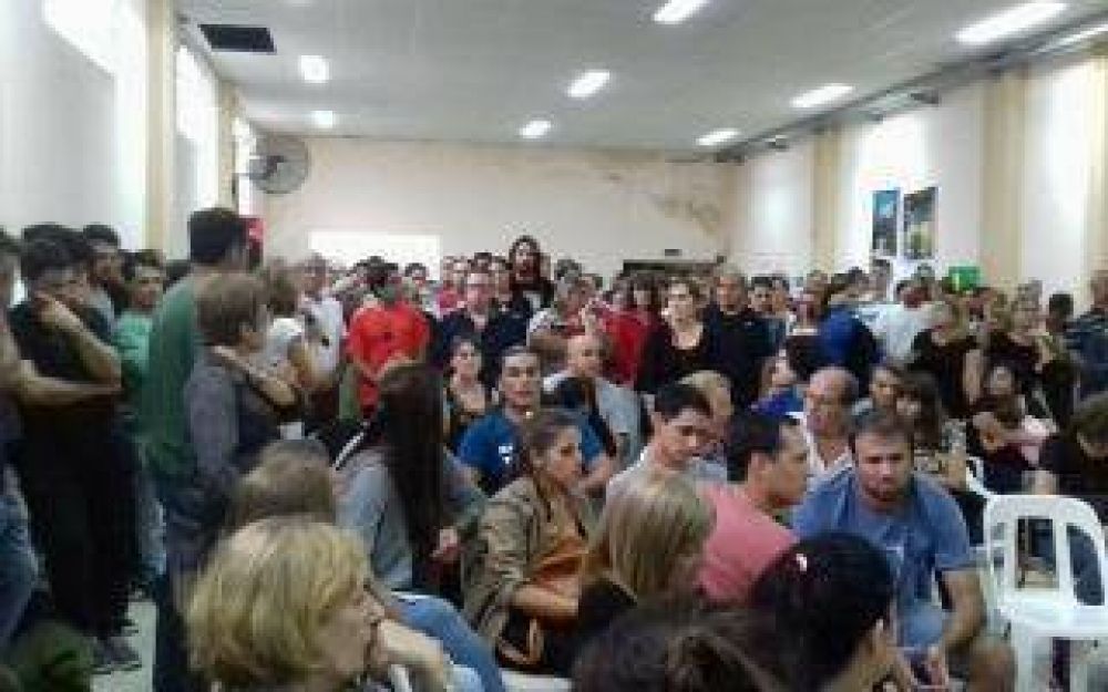 Vecinos de Villa Ramallo en contra de la instalaci�n de una empresa en el acceso a la localidad
