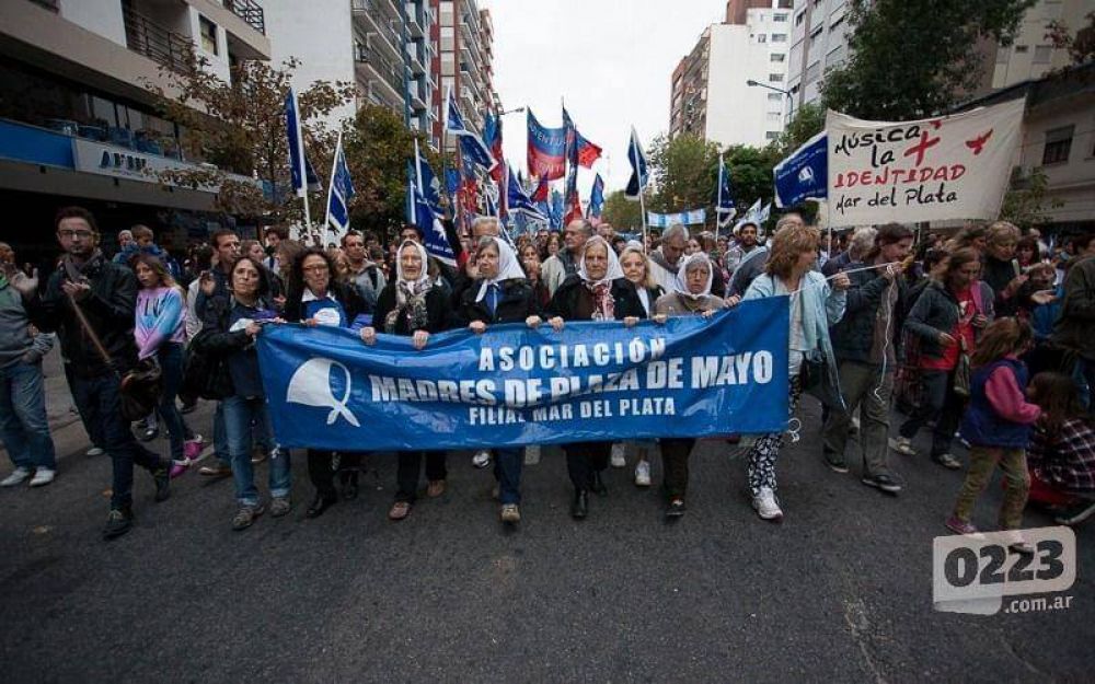 Organismos de DDHH marchan en repudio al 2x1 a represores
