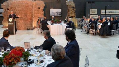Bordet acompa�� a Macri en la bienvenida al presidente de Italia	 