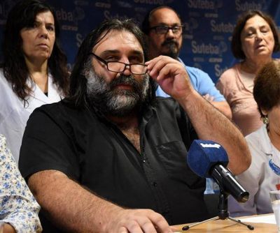 Baradel negocia con el resto de los gremios la fecha de un nuevo paro de los docentes