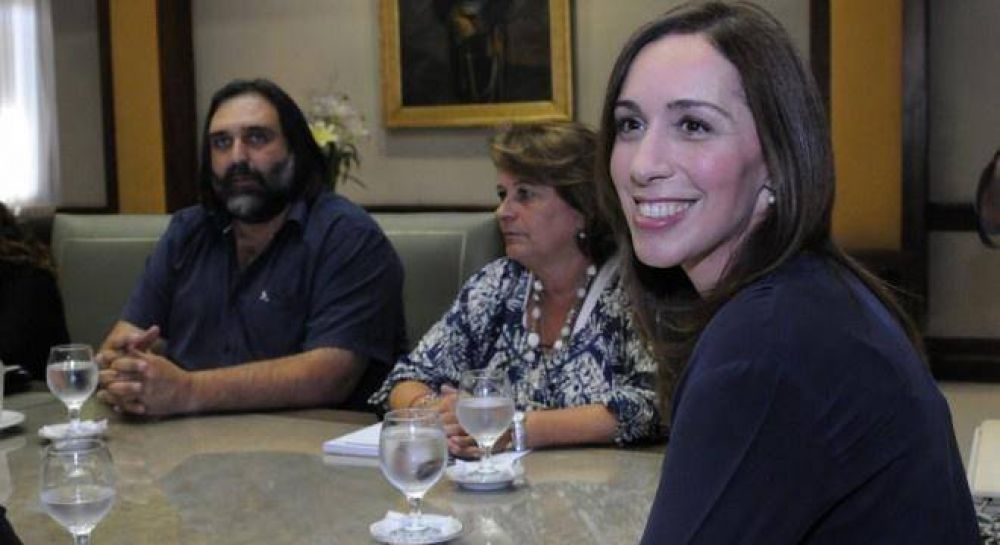 Conflicto docente: Vidal realiza un pago adelantado de aumento