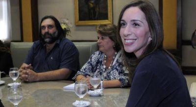 Conflicto docente: Vidal realiza un pago adelantado de aumento