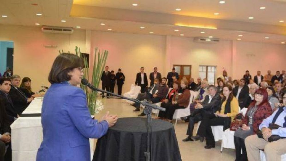 Corpacci particip� del IV Congreso de Mutualismo