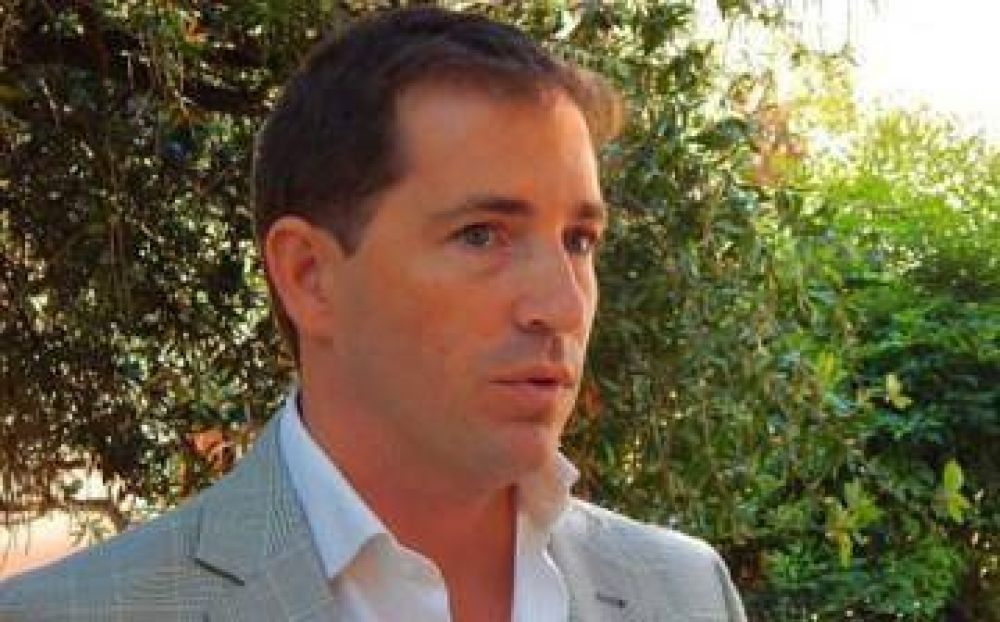  Van Tooren denunci� vandalismo y amenazas contra Cambiemos en Echeverr�a