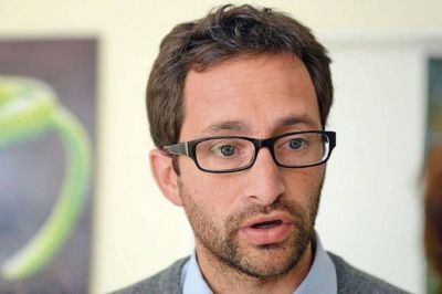 Issa Pfister: �Nos abocamos a la reconstrucci�n de Comodoro de manera equilibrada y ordenada�
